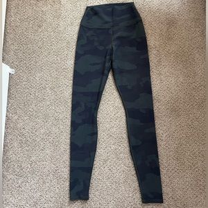 Alo Camo Leggings